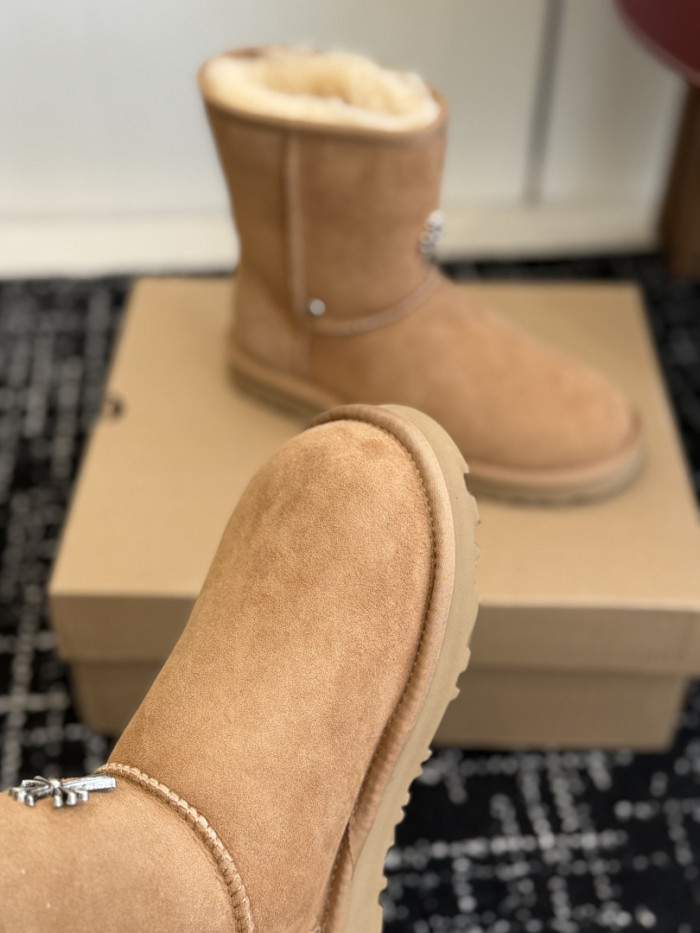 UGG-13
