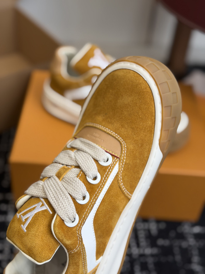 LV snekaers 302