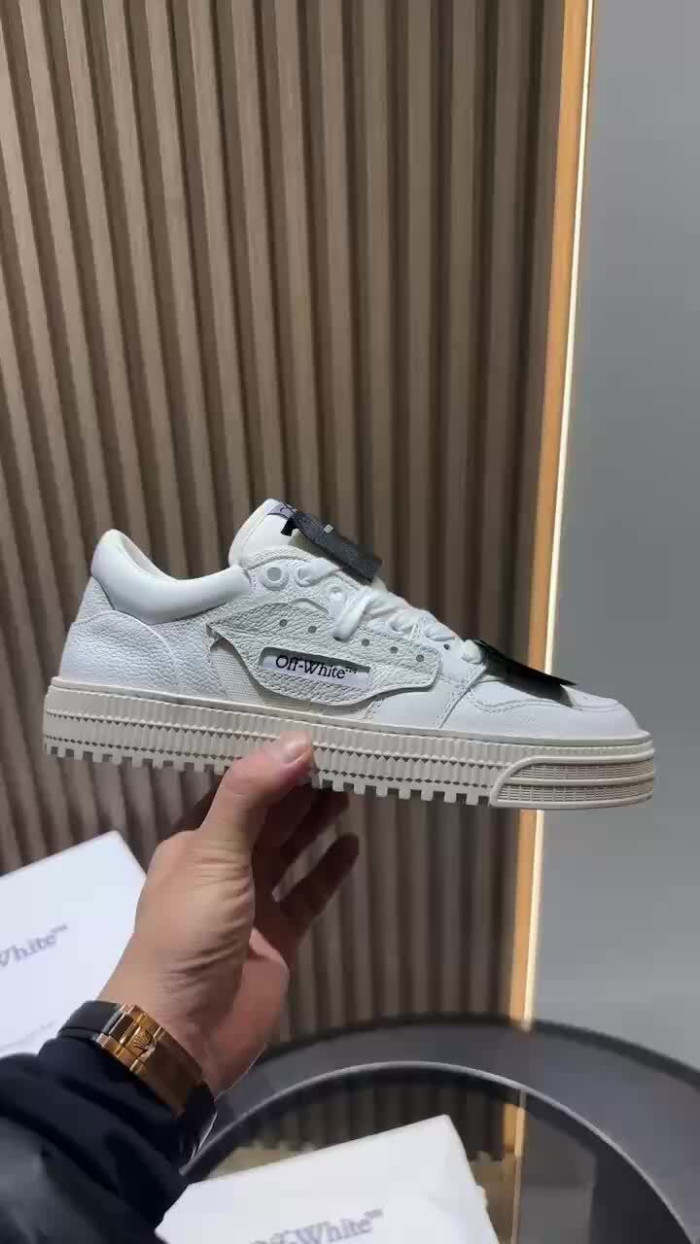 OFF-WHITE OW-74