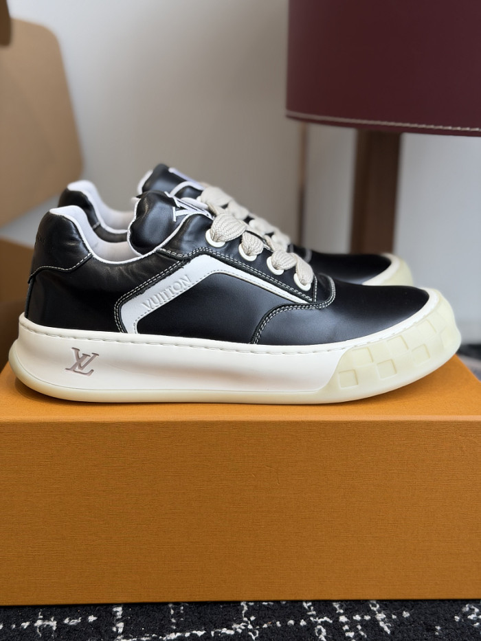 LV snekaers 304