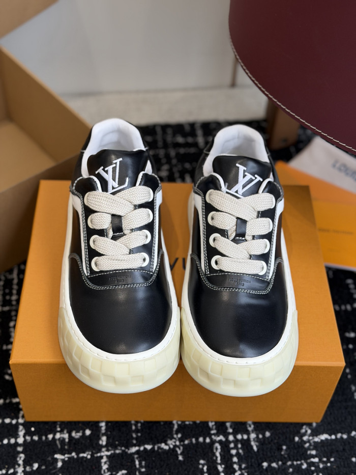 LV snekaers 304