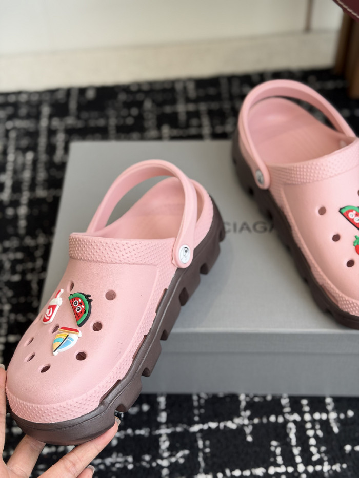 Ba1en*iaga Sandal 51