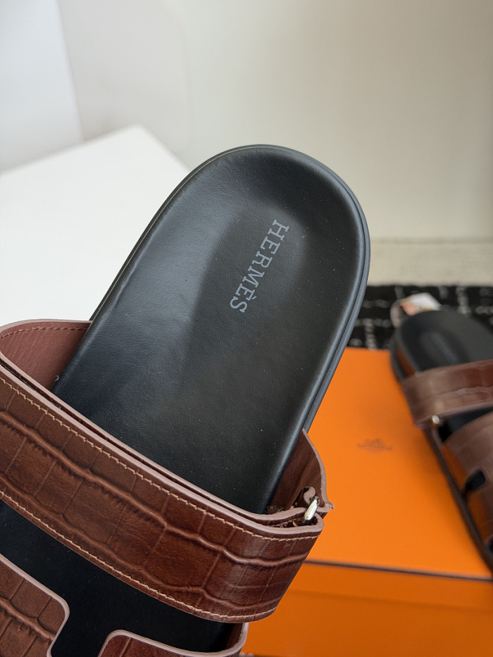 H**me5 Sandal 54