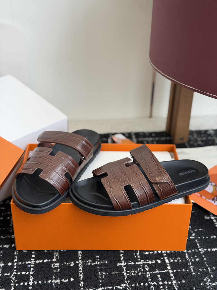 H**me5 Sandal 54