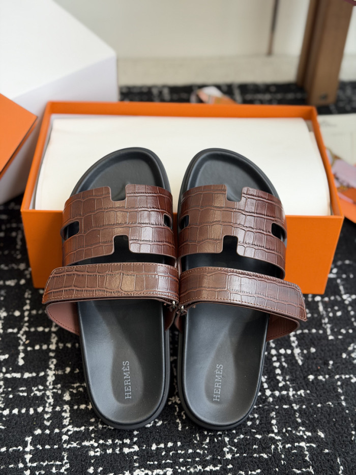 H**me5 Sandal 54