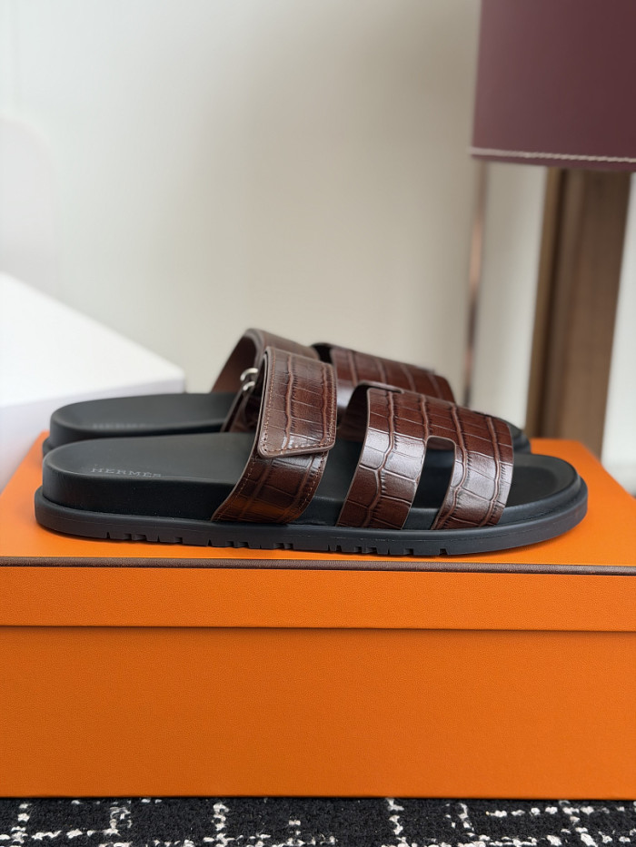 H**me5 Sandal 54