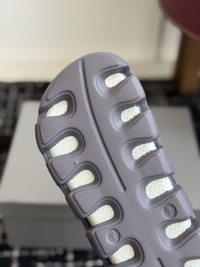 Ba1en*iaga Sandal 52