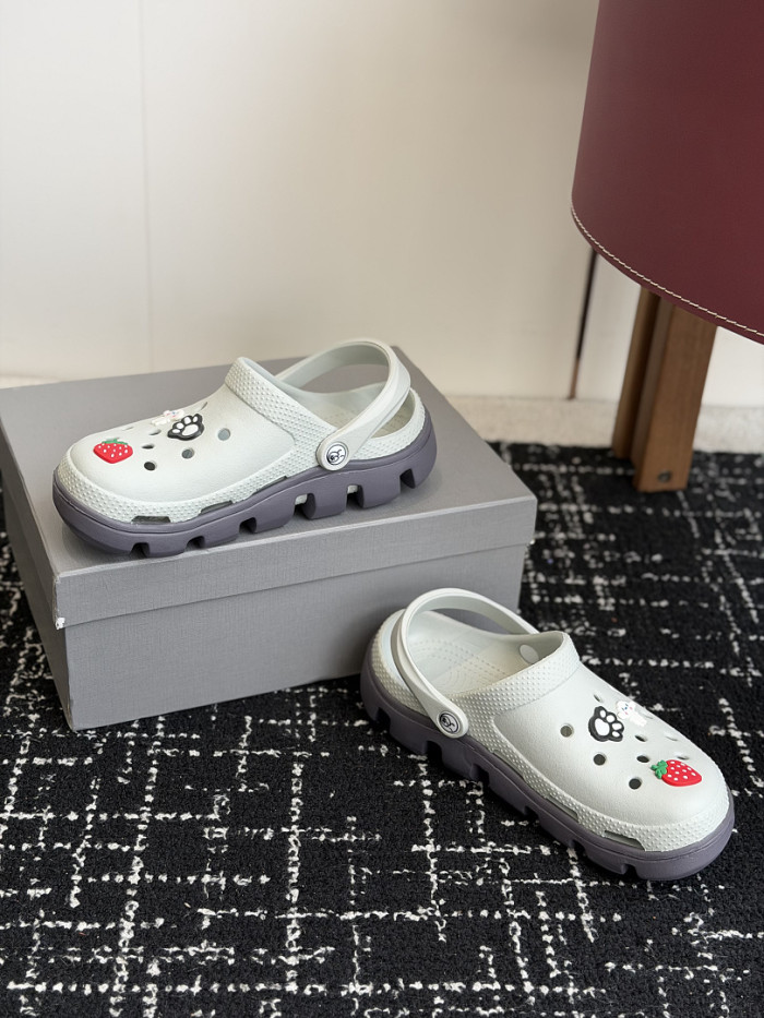 Ba1en*iaga Sandal 52