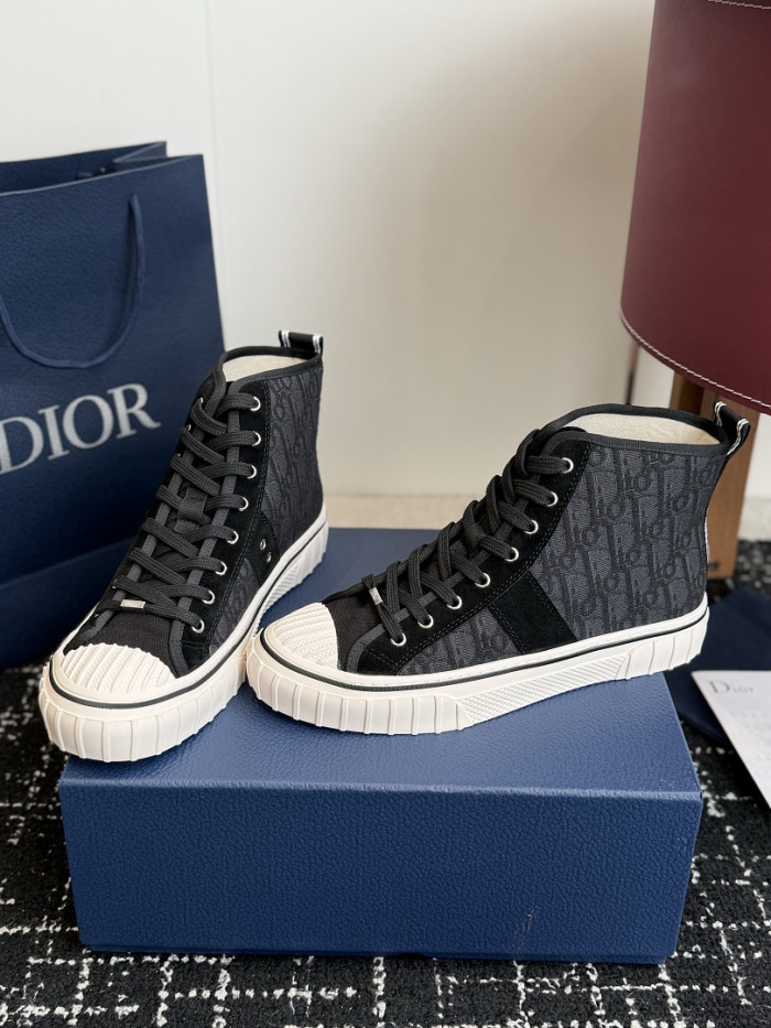 D10r B23 SNEAKER-015