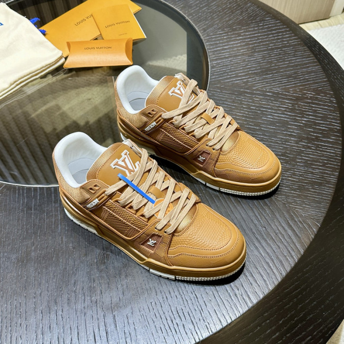 LV snekaers 156