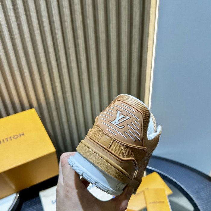 LV snekaers 156