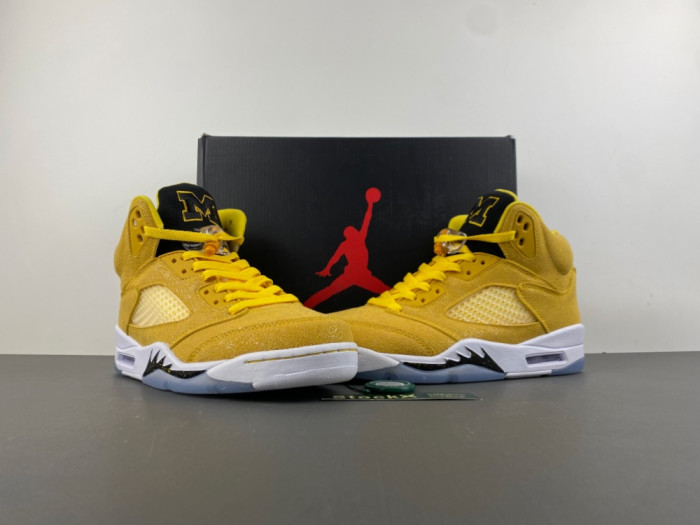 Jordan Air Jordan 5 Retro-HQ7978-701