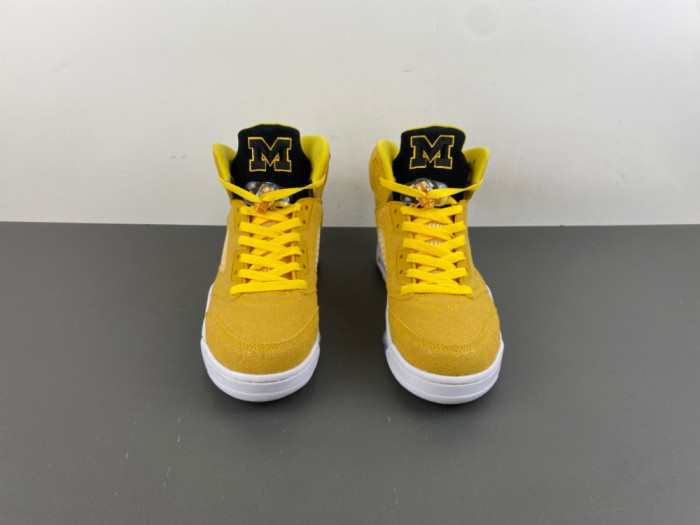 Jordan Air Jordan 5 Retro-HQ7978-701