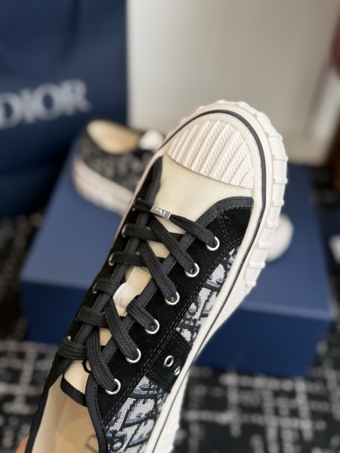 D10r B23 SNEAKER-014