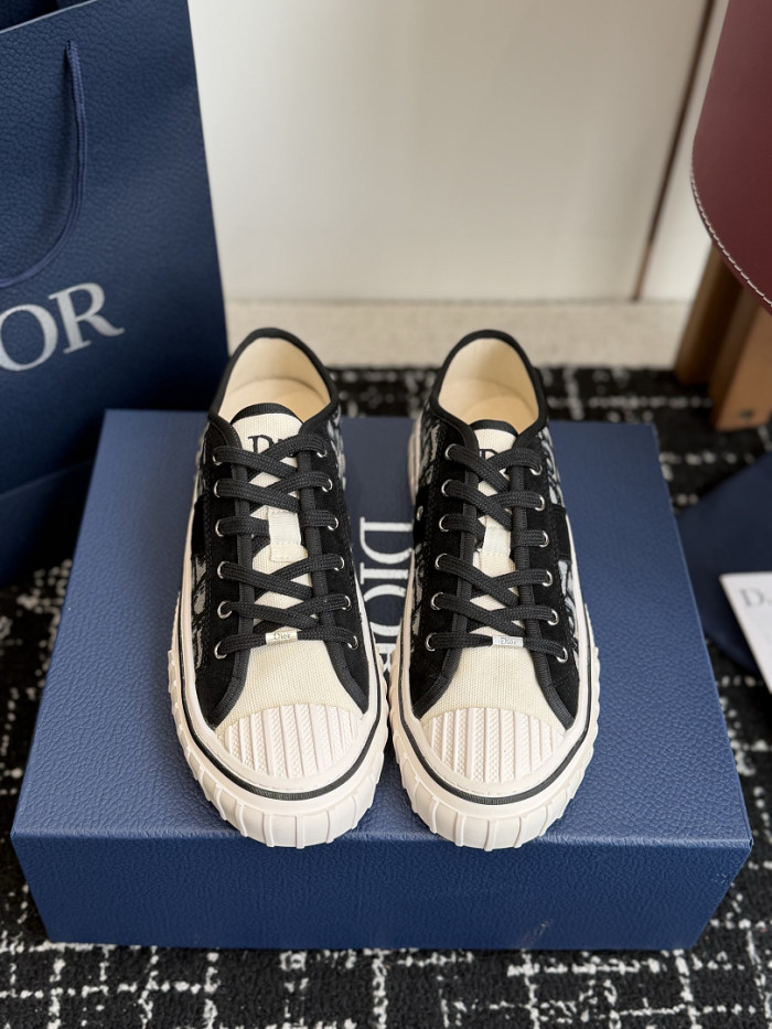 D10r B23 SNEAKER-014