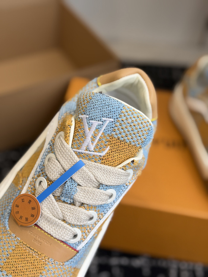 LV snekaers 301