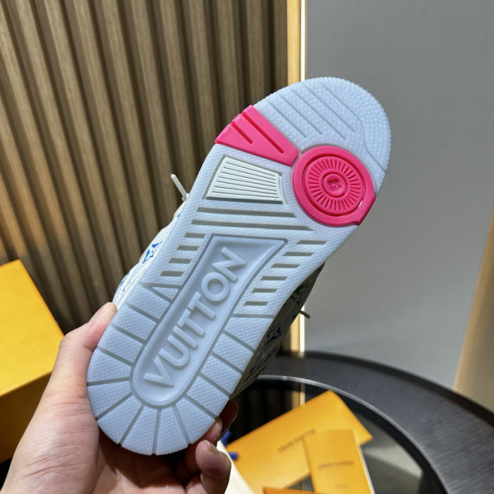 LV snekaers 159