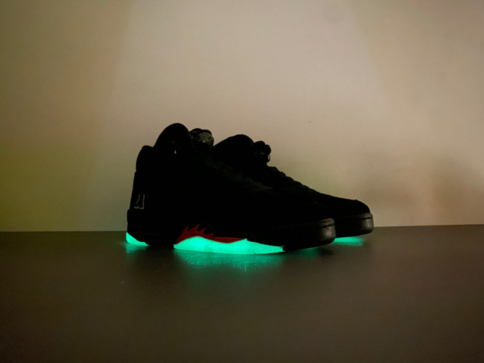 Jordan 5 Retro Halloween-HQ7978-001