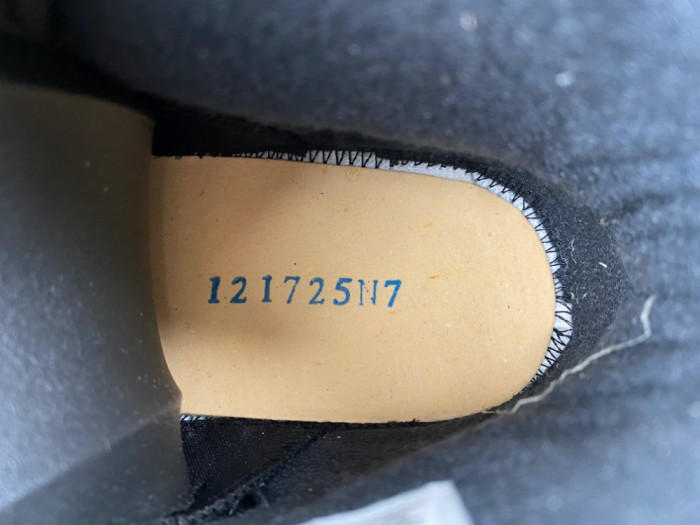 Jordan 6 Retro Cap and Gown-IR2266-010