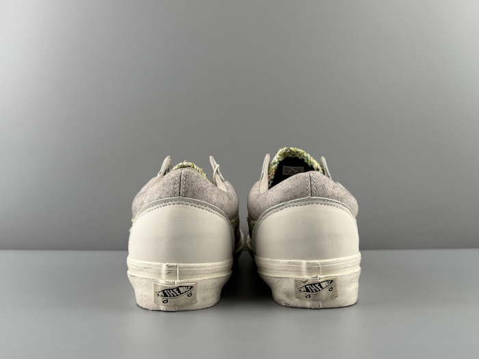 VANS-16