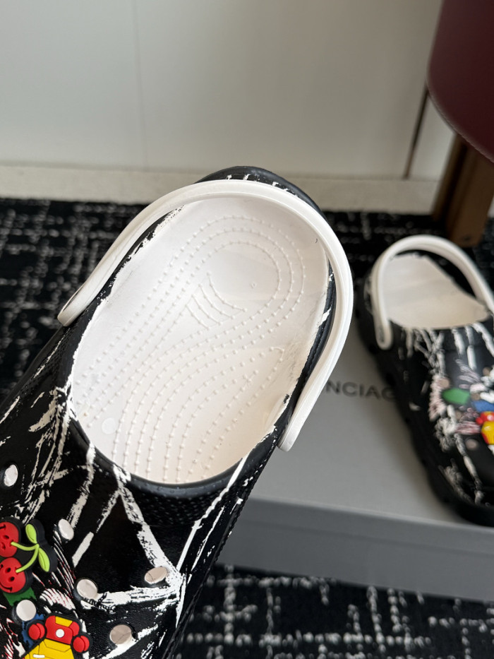 Ba1en*iaga Sandal 49