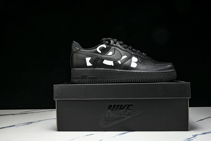 CDG x Nike Air Force 1