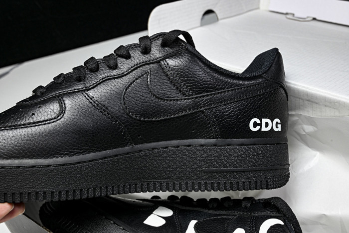 CDG x Nike Air Force 1
