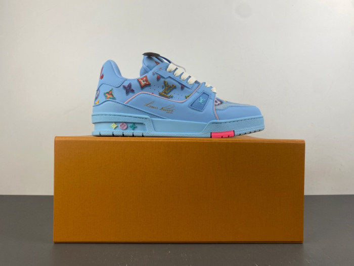 LV snekaers 311