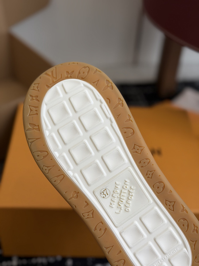 LV snekaers 294
