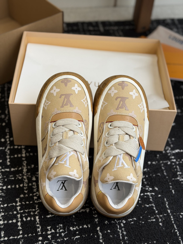 LV snekaers 294