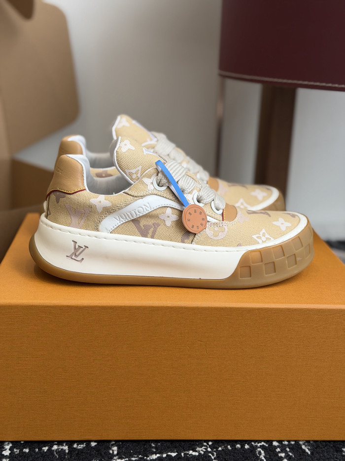 LV snekaers 294