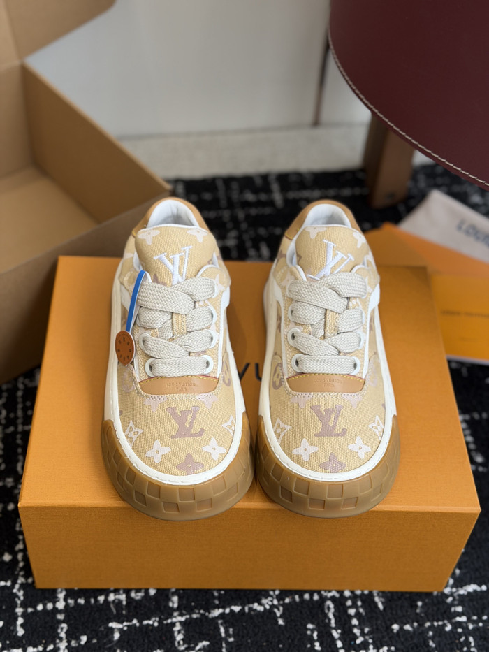 LV snekaers 294