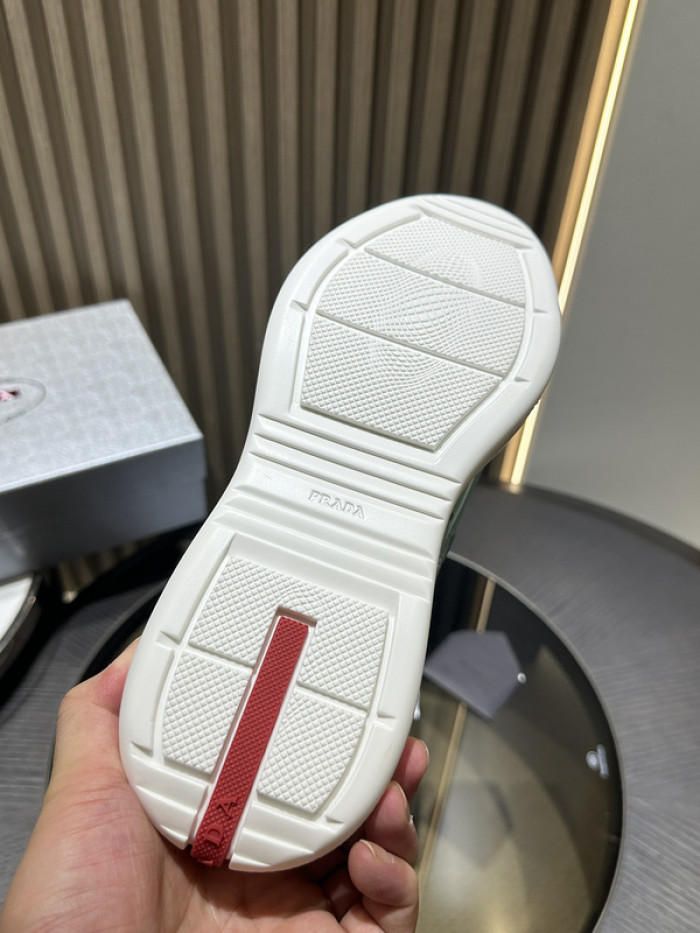 Prada 029