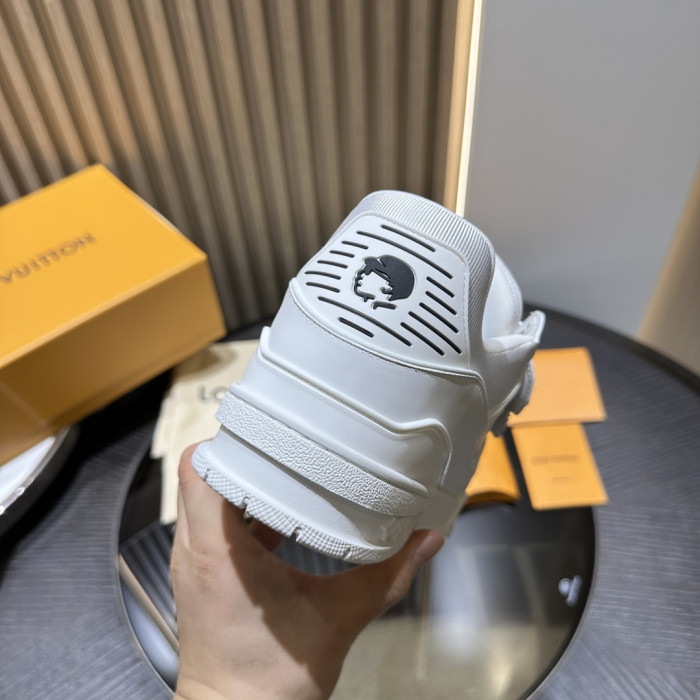 LV snekaers 273