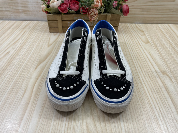 VANS-07