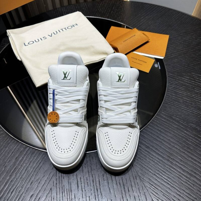 LV snekaers 214
