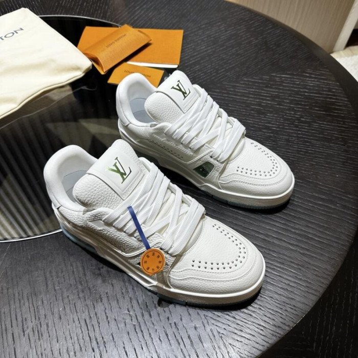 LV snekaers 214