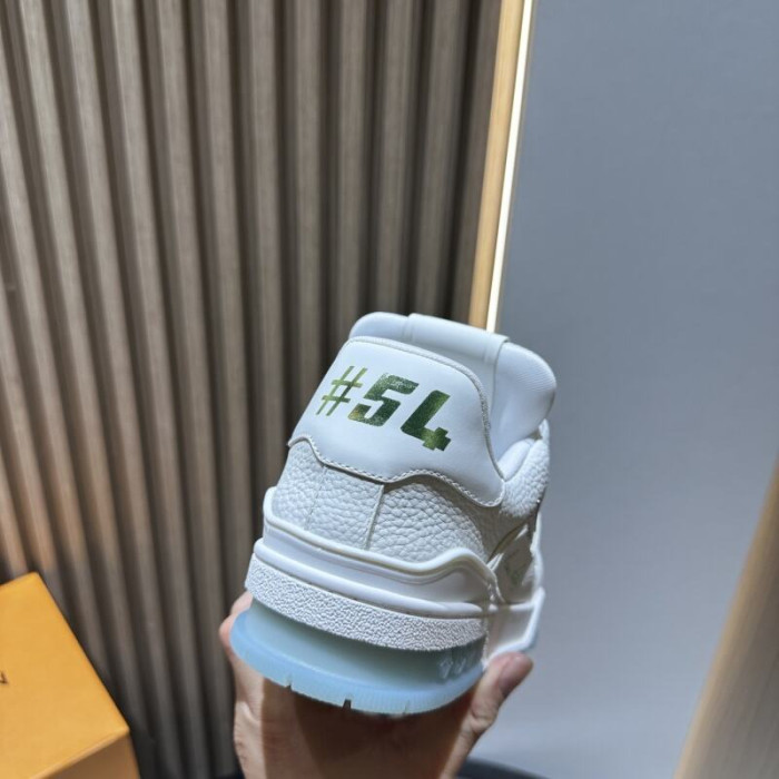LV snekaers 214