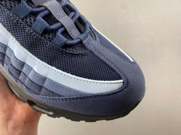 The Nike Air Max 95 OG Obsidian Releases Fall 2025-IH4457-400
