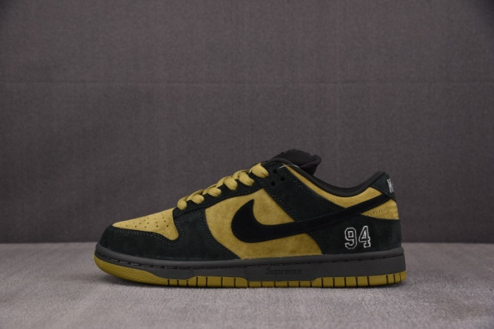 NK SB Dunk Low Supreme 94 Camper Green-HQ8487-300