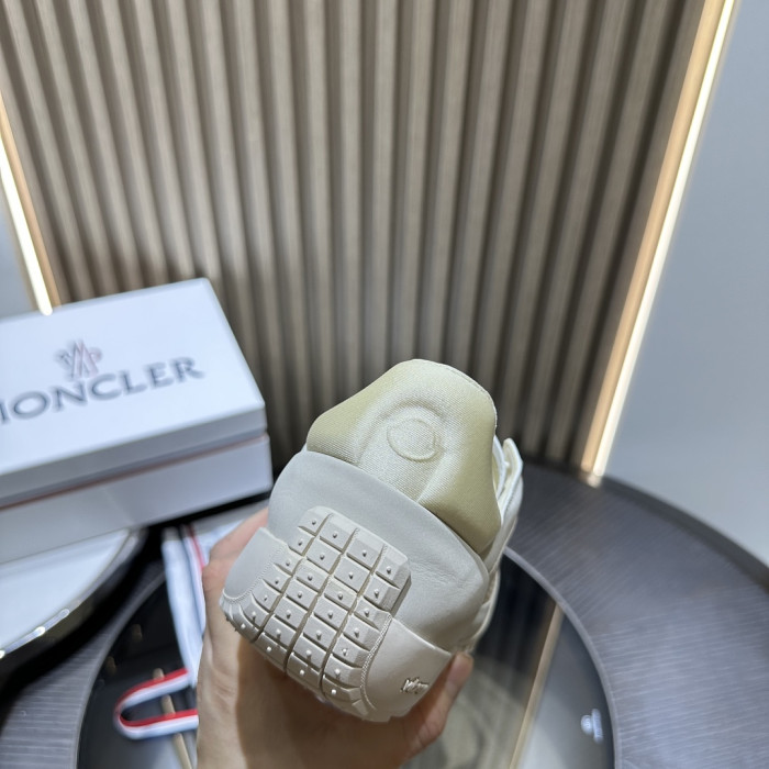 MONCLER SNEAKER 17