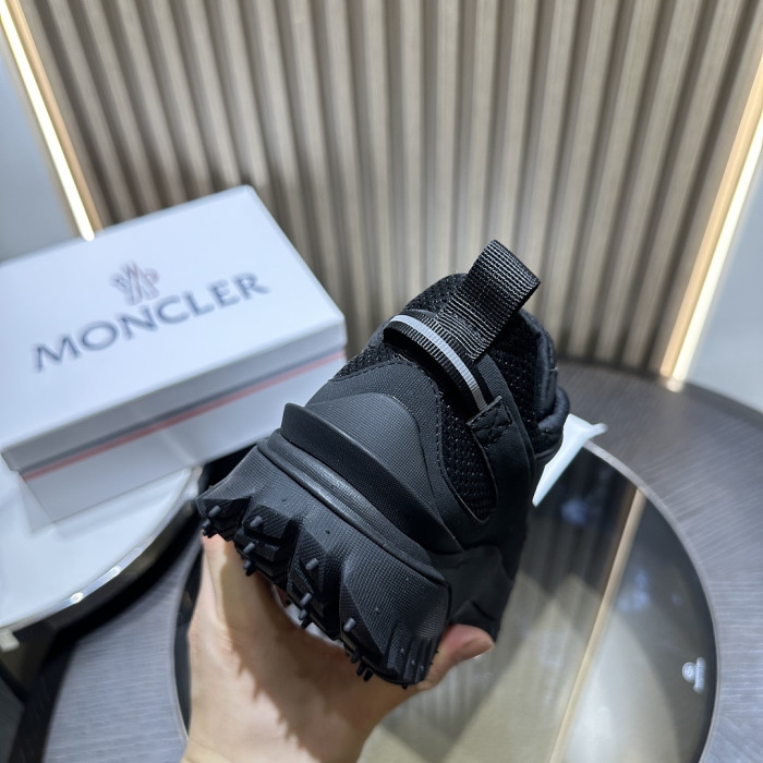 MONCLER SNEAKER 22