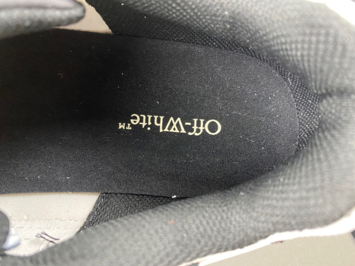 OFF-WHITE -85