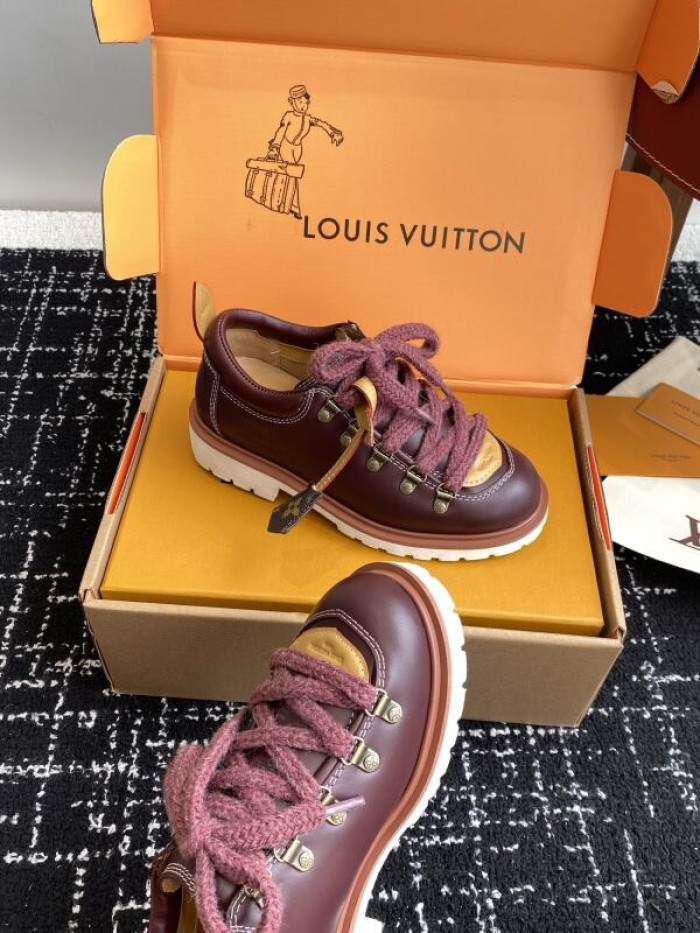 LV snekaers 227