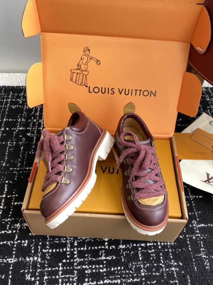 LV snekaers 227