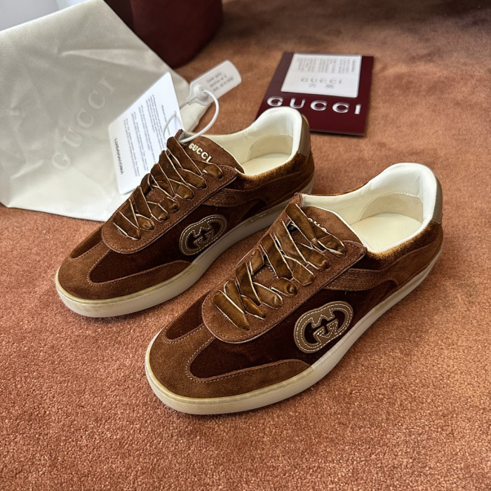 Gvc*1 SNEAKER 132