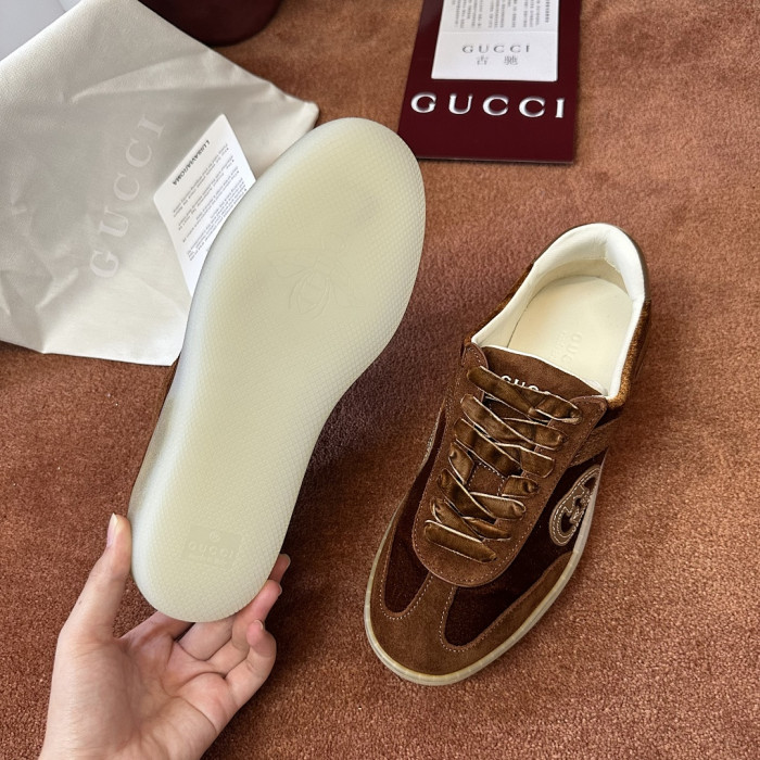Gvc*1 SNEAKER 132