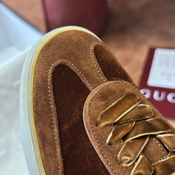 Gvc*1 SNEAKER 132