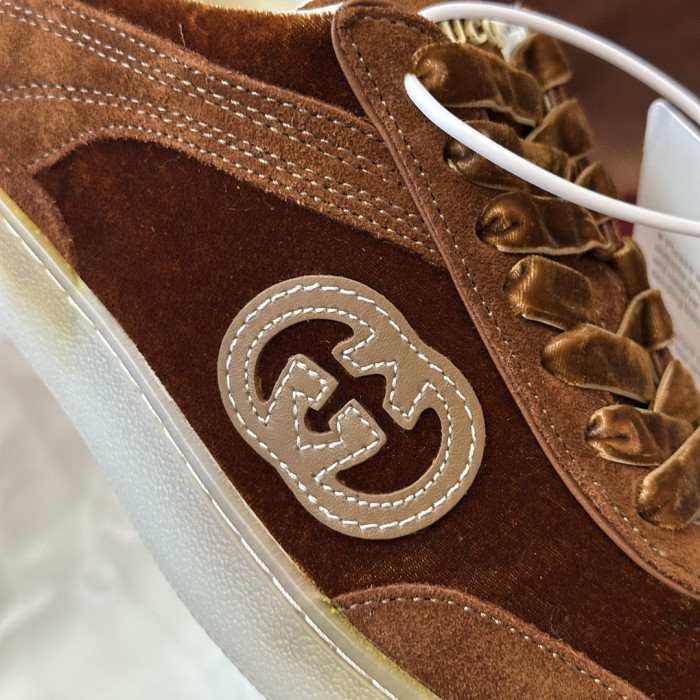 Gvc*1 SNEAKER 132