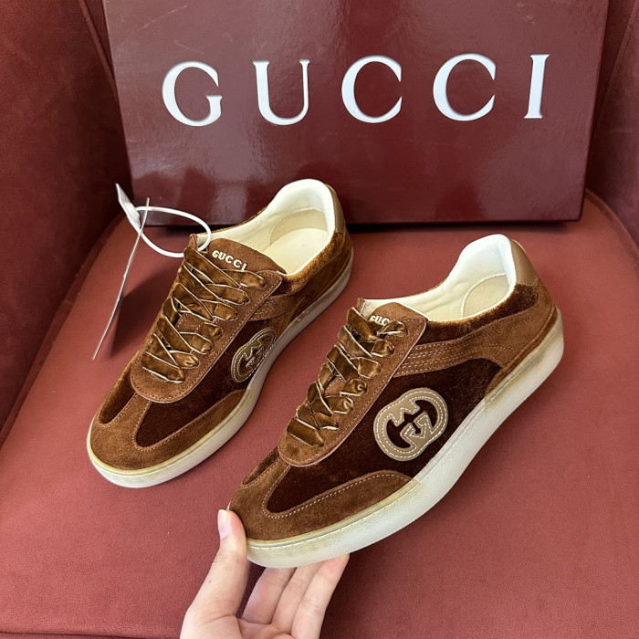 Gvc*1 SNEAKER 132